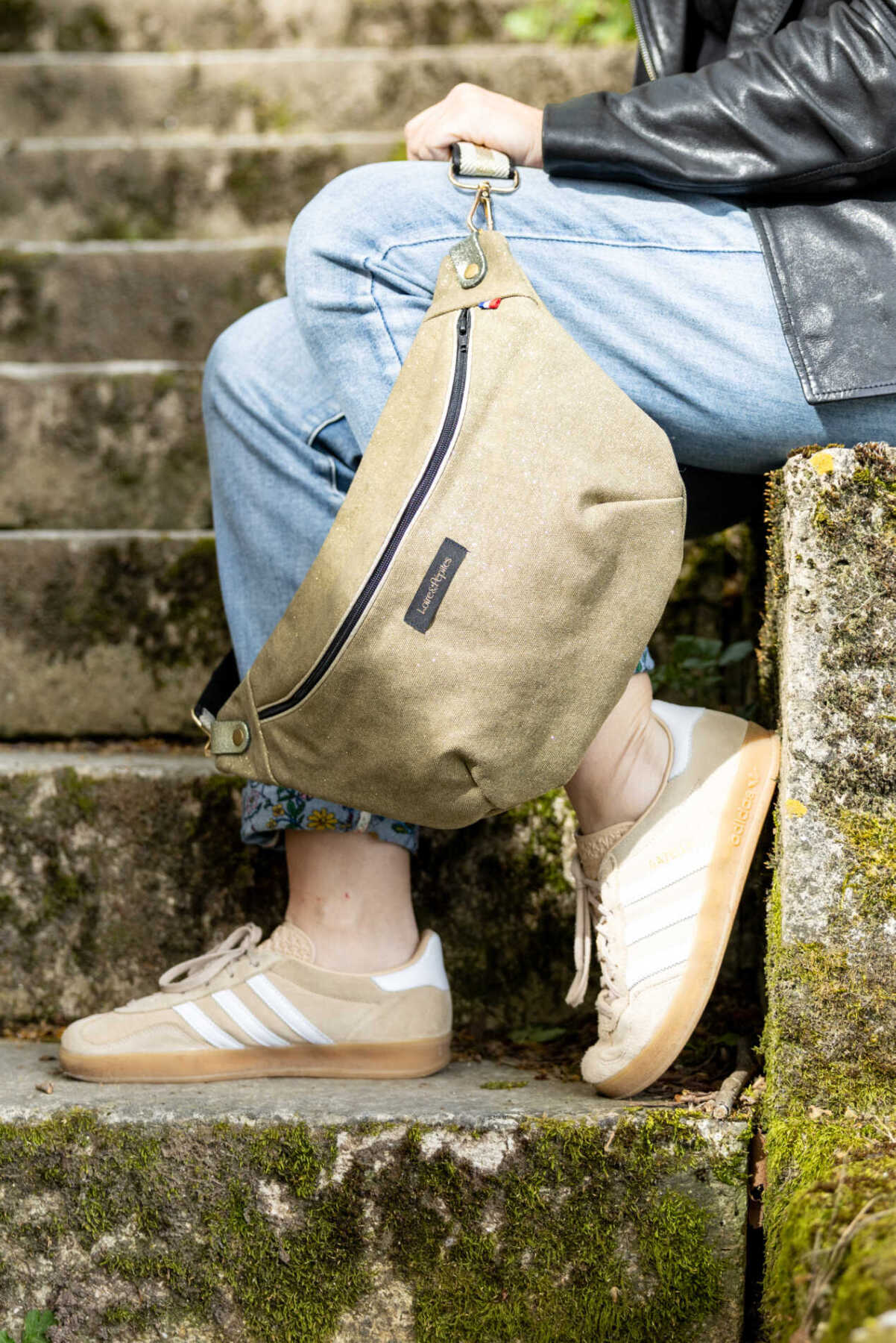 BANANE TOILE pailletée – Kaki