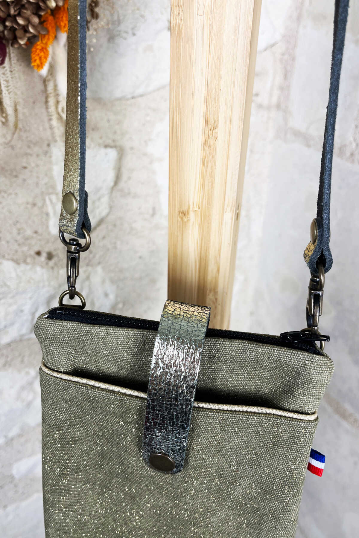 POCHETTE TELEPHONE BANDOULIERE – Pailletée – Kaki