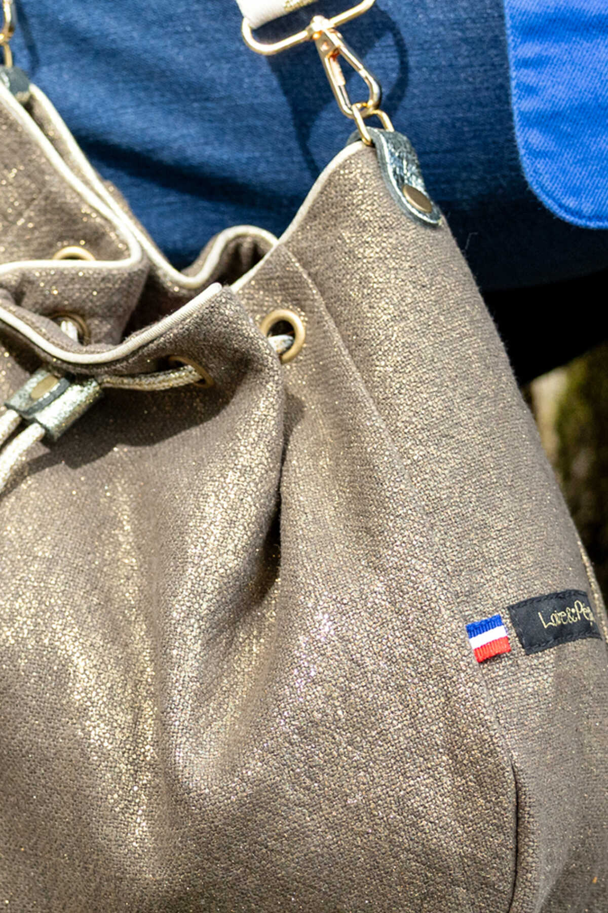 SAC SEAU BANDOULIERE – LIN irisé – Taupe/doré