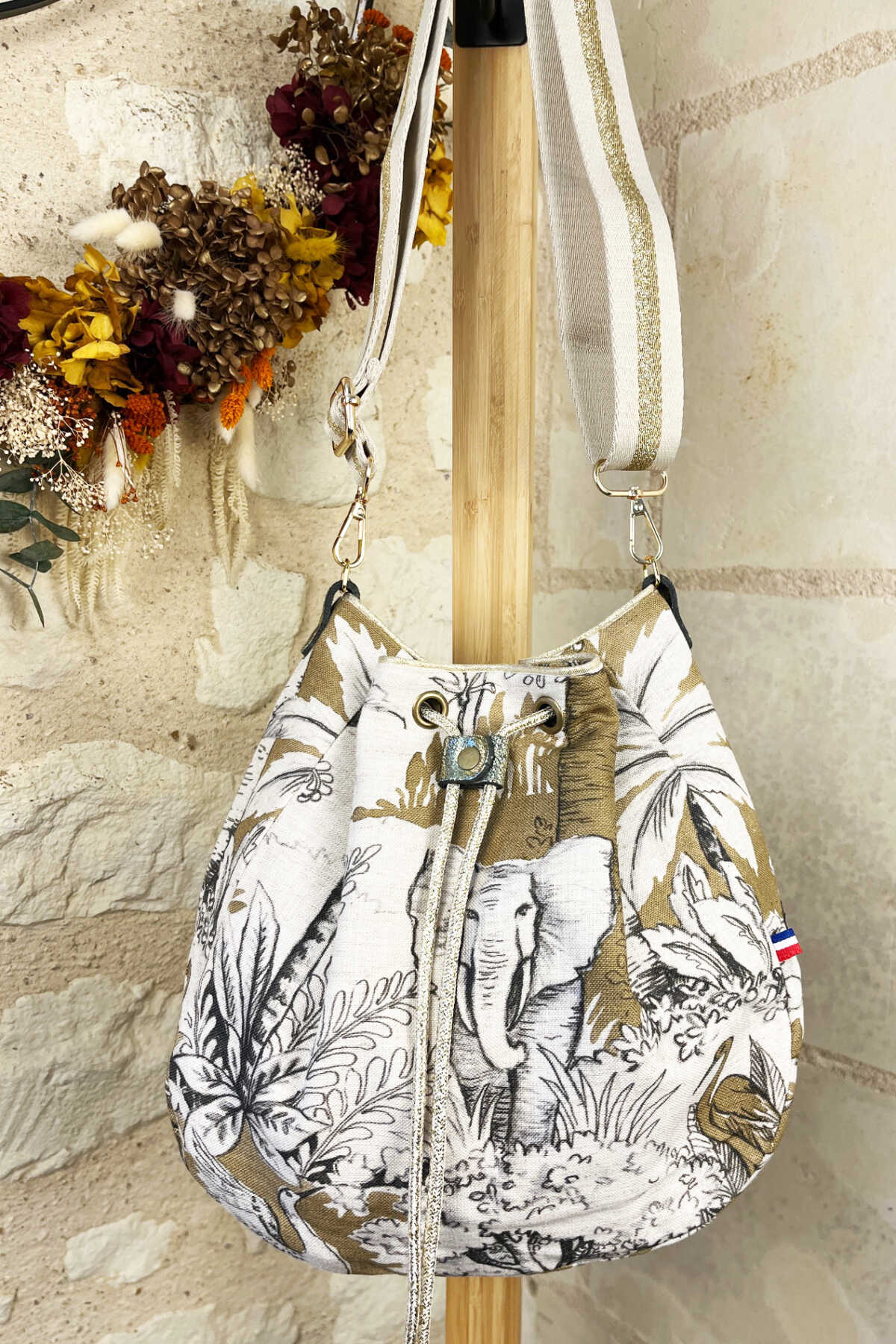 SAC SEAU BANDOULIERE – Safari ocre