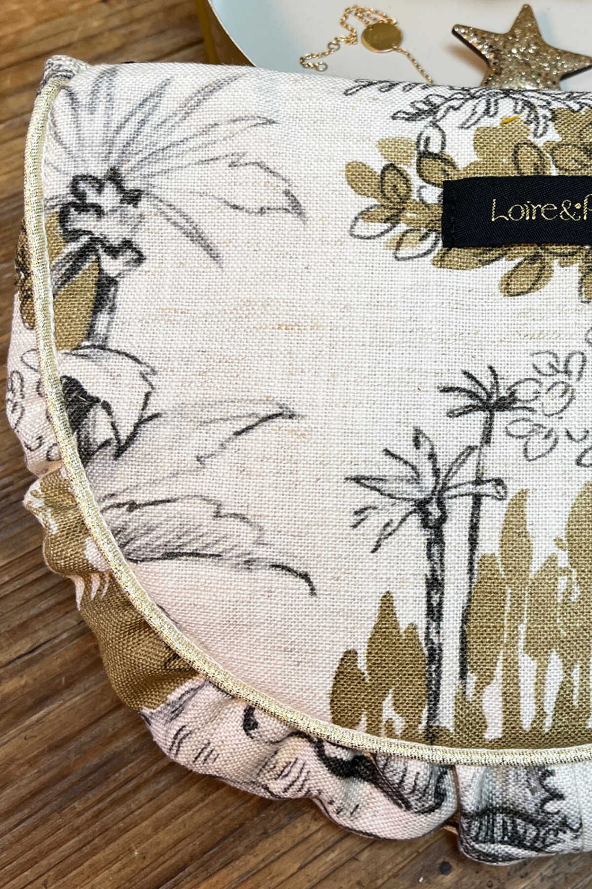 POCHETTE froncée – Safari ocre