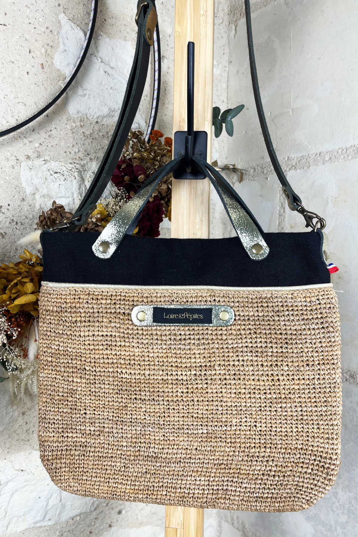 SAC A MAIN BANDOULIERE –  Raphia/lin – Noir
