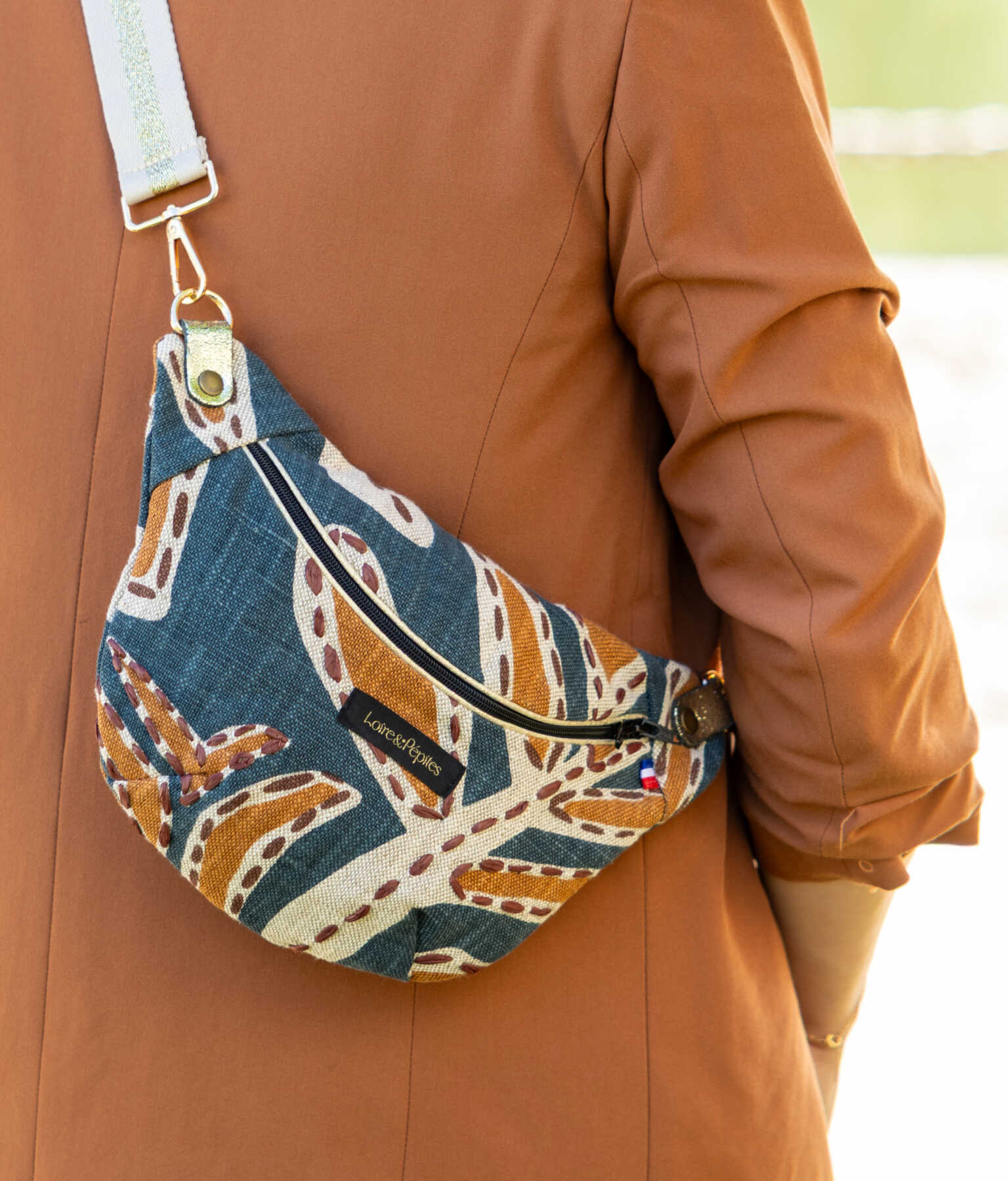 SAC BANANE chic fait main | lin brodé – Image 4